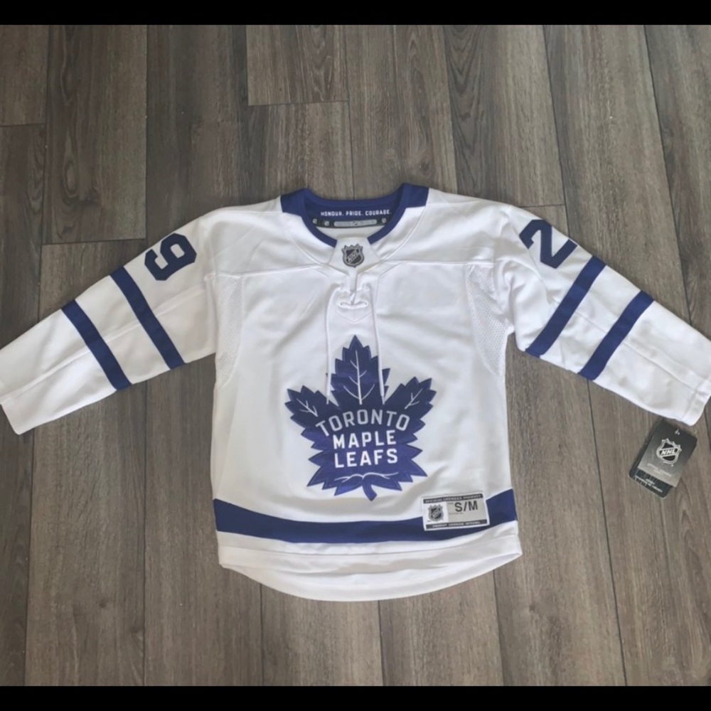 Leafs jersey